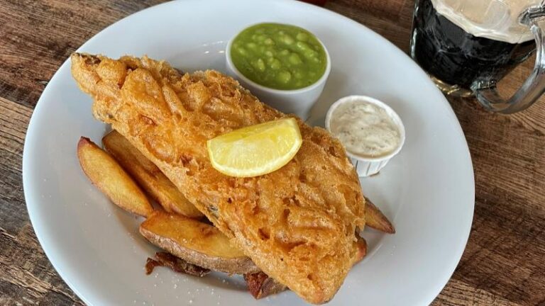 Vegan beer battered tofu with nori, chips, peas and tartar sauce at Hanks Dirty