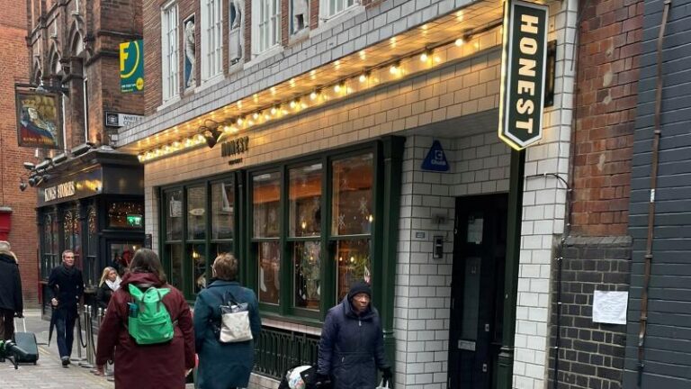 Outside photo of Honest Burgers restaurant at Christmas time